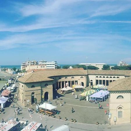 Al Foro Annonario Bed & Breakfast Senigallia Bagian luar foto